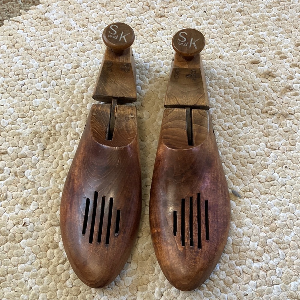 Wooden shoe form, stretchers size 10 1/2 to 11